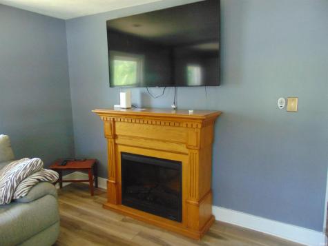 8983 N Shepards Park Avenue Monticello IN 47960