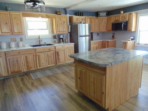 8983 N Shepards Park Avenue Monticello IN 47960