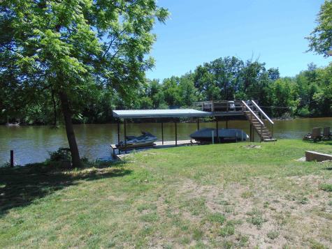 8983 N Shepards Park Avenue Monticello IN 47960