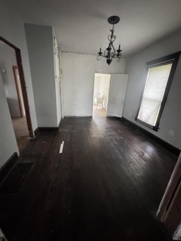 512 W Frank Street Mitchell IN 47446