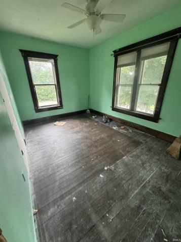 512 W Frank Street Mitchell IN 47446