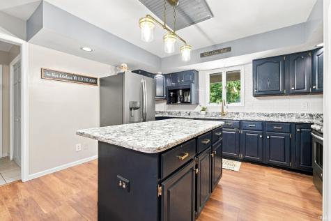 1108 Easton Trail Fort Wayne IN 46825
