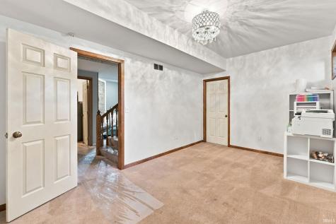 1108 Easton Trail Fort Wayne IN 46825