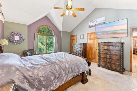1108 Easton Trail Fort Wayne IN 46825