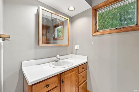 1108 Easton Trail Fort Wayne IN 46825