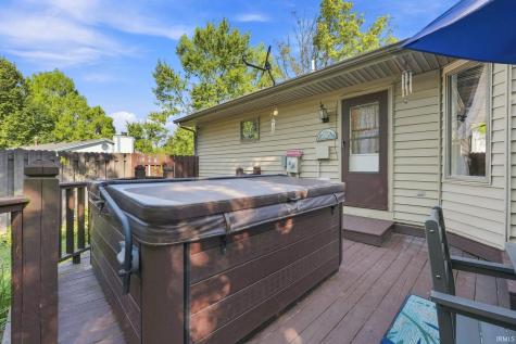1108 Easton Trail Fort Wayne IN 46825