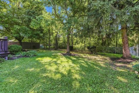 1108 Easton Trail Fort Wayne IN 46825