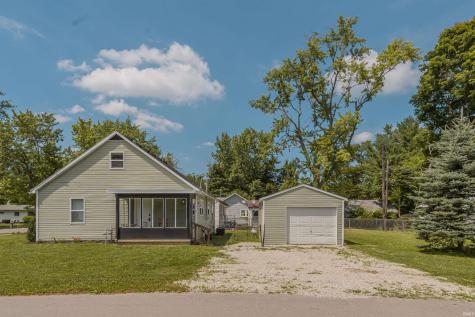 1928 S Meeker Avenue Muncie IN 47302
