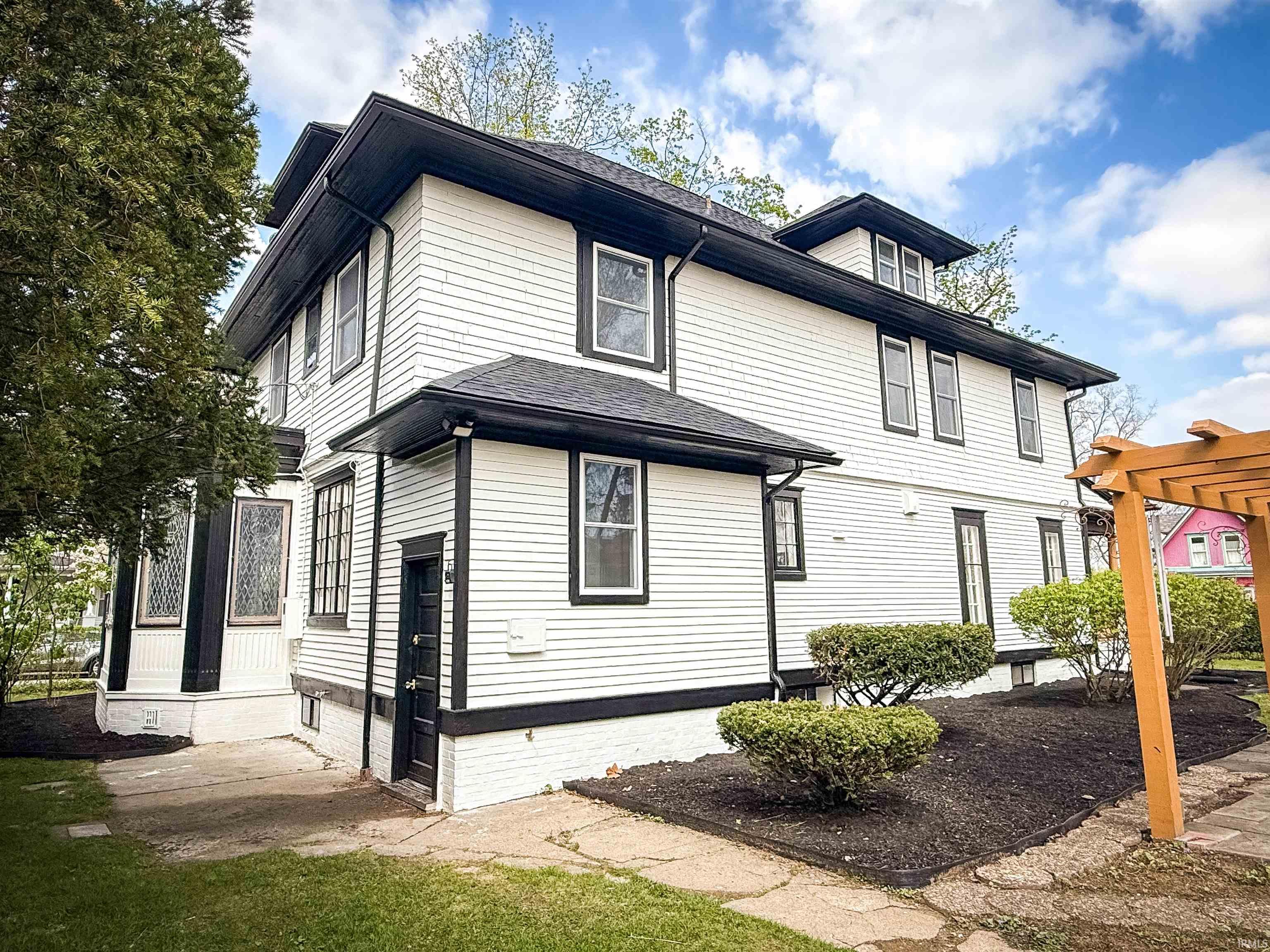903 Homewood Avenue Mishawaka IN 46544