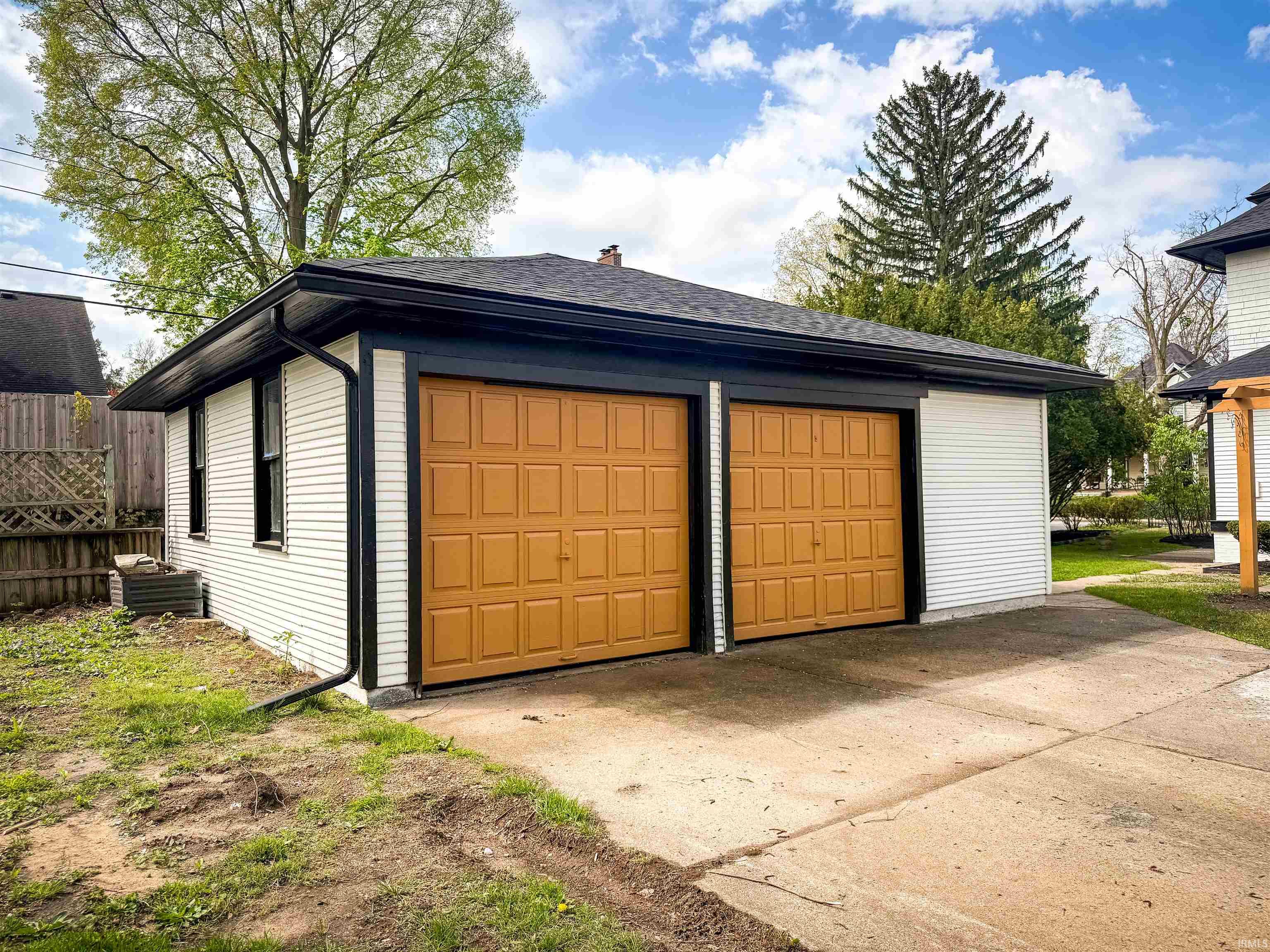 903 Homewood Avenue Mishawaka IN 46544