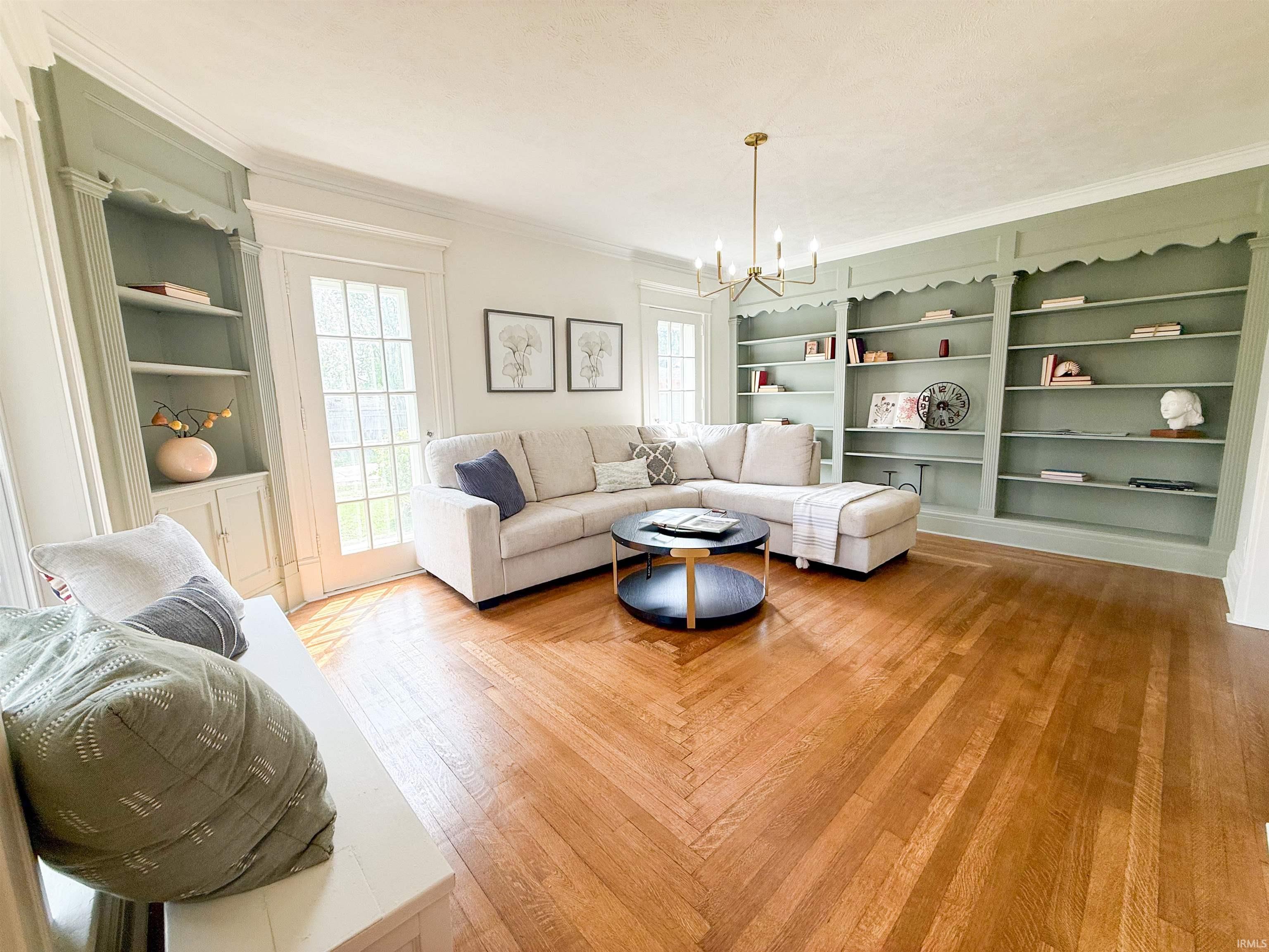 903 Homewood Avenue Mishawaka IN 46544