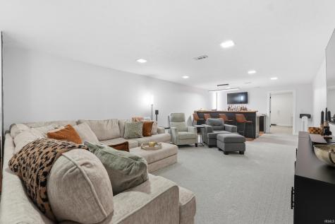 426 E Lynnwood Drive Warsaw IN 46580