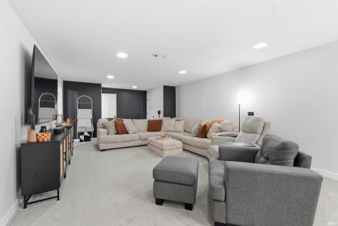 426 E Lynnwood Drive Warsaw IN 46580