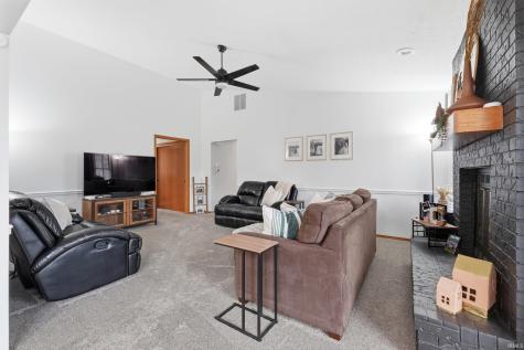 426 E Lynnwood Drive Warsaw IN 46580