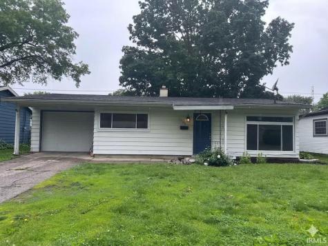 1307 Ebeling Drive South Bend IN 46615