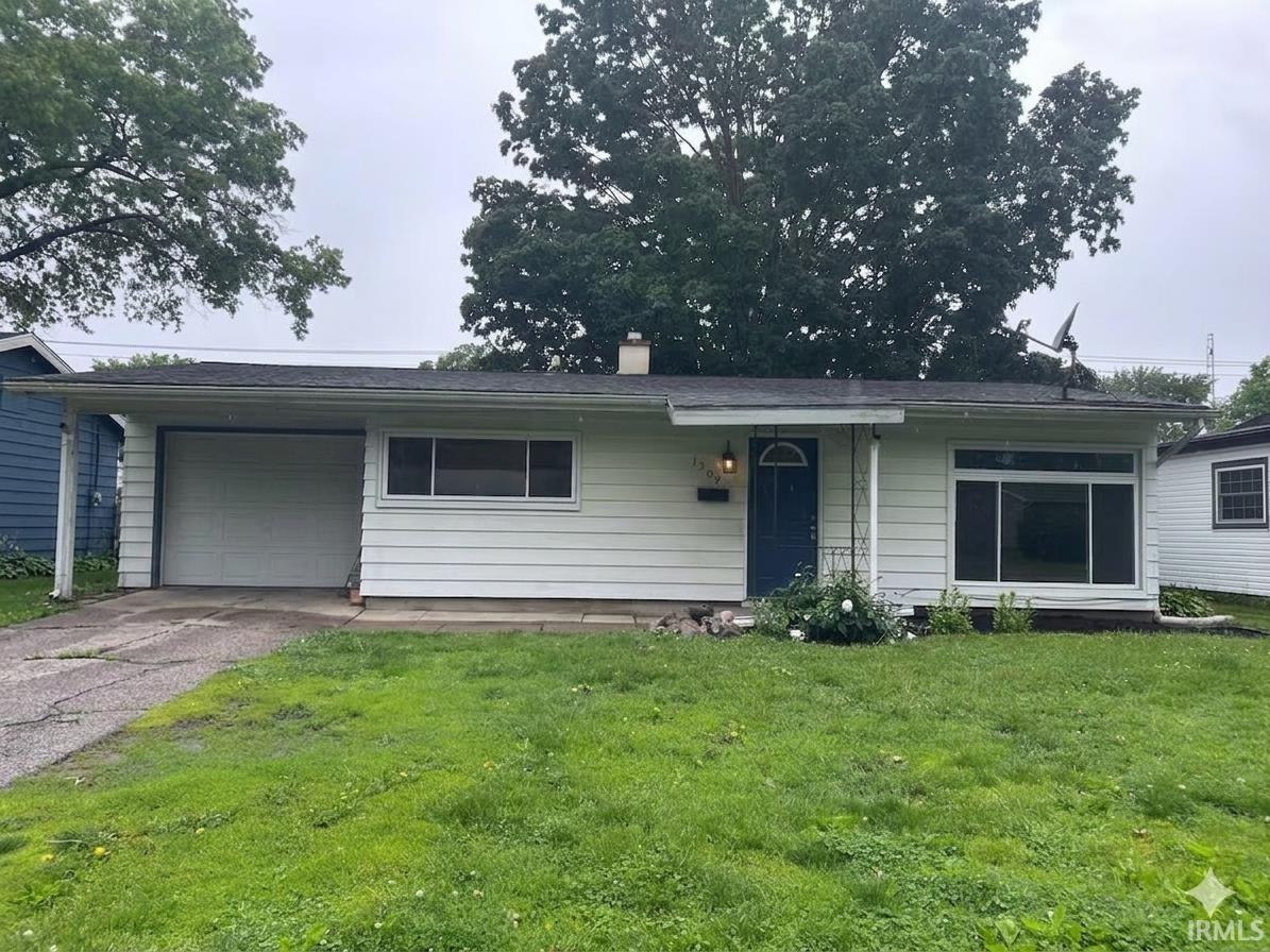 1307 Ebeling Drive South Bend IN 46615