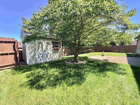 2020 Seasons Ridge Boulevard Evansville IN 47715