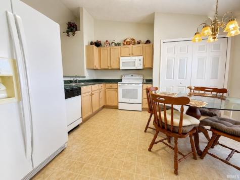 2020 Seasons Ridge Boulevard Evansville IN 47715