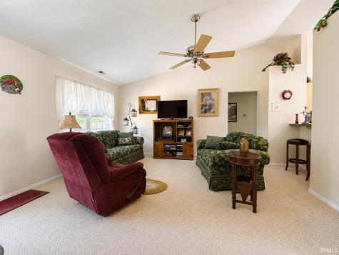 2020 Seasons Ridge Boulevard Evansville IN 47715