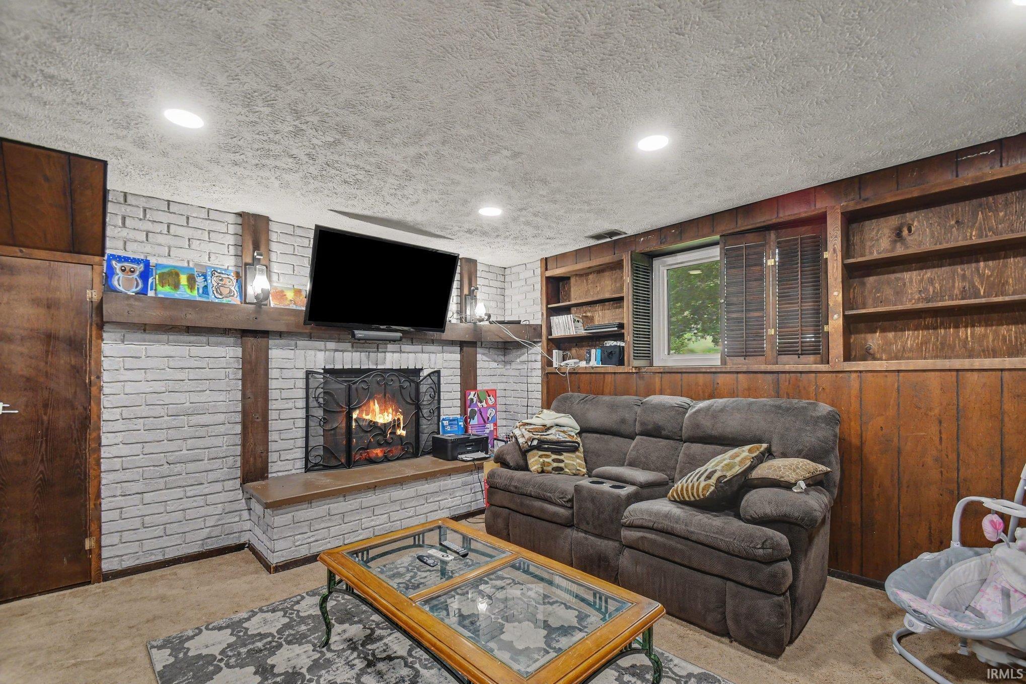 1127 S Parkway Street South Bend IN 46619