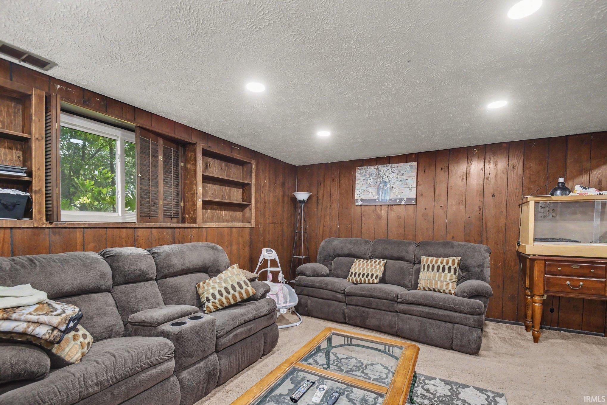 1127 S Parkway Street South Bend IN 46619