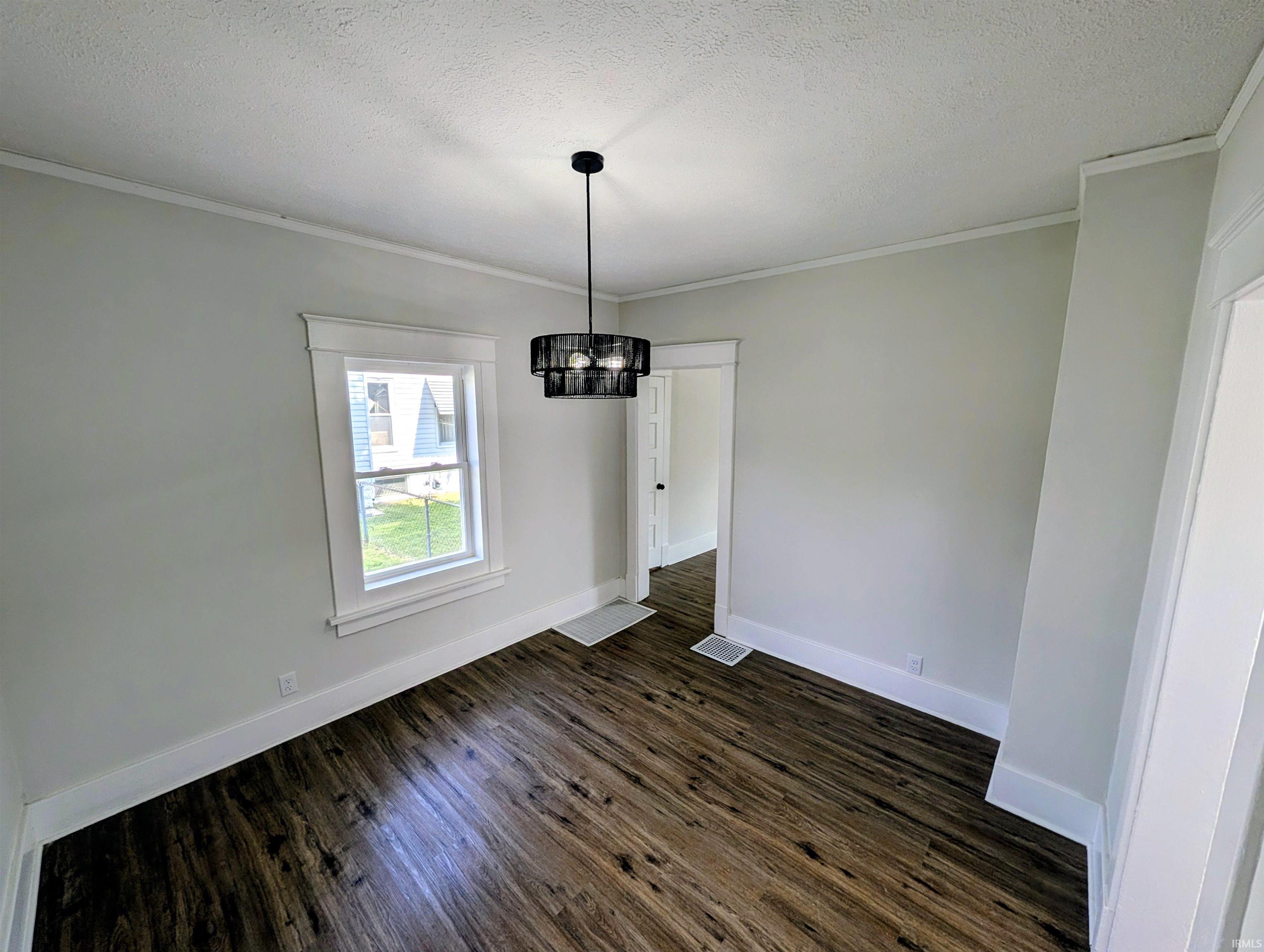 211 Cleveland Street Mishawaka IN 46544