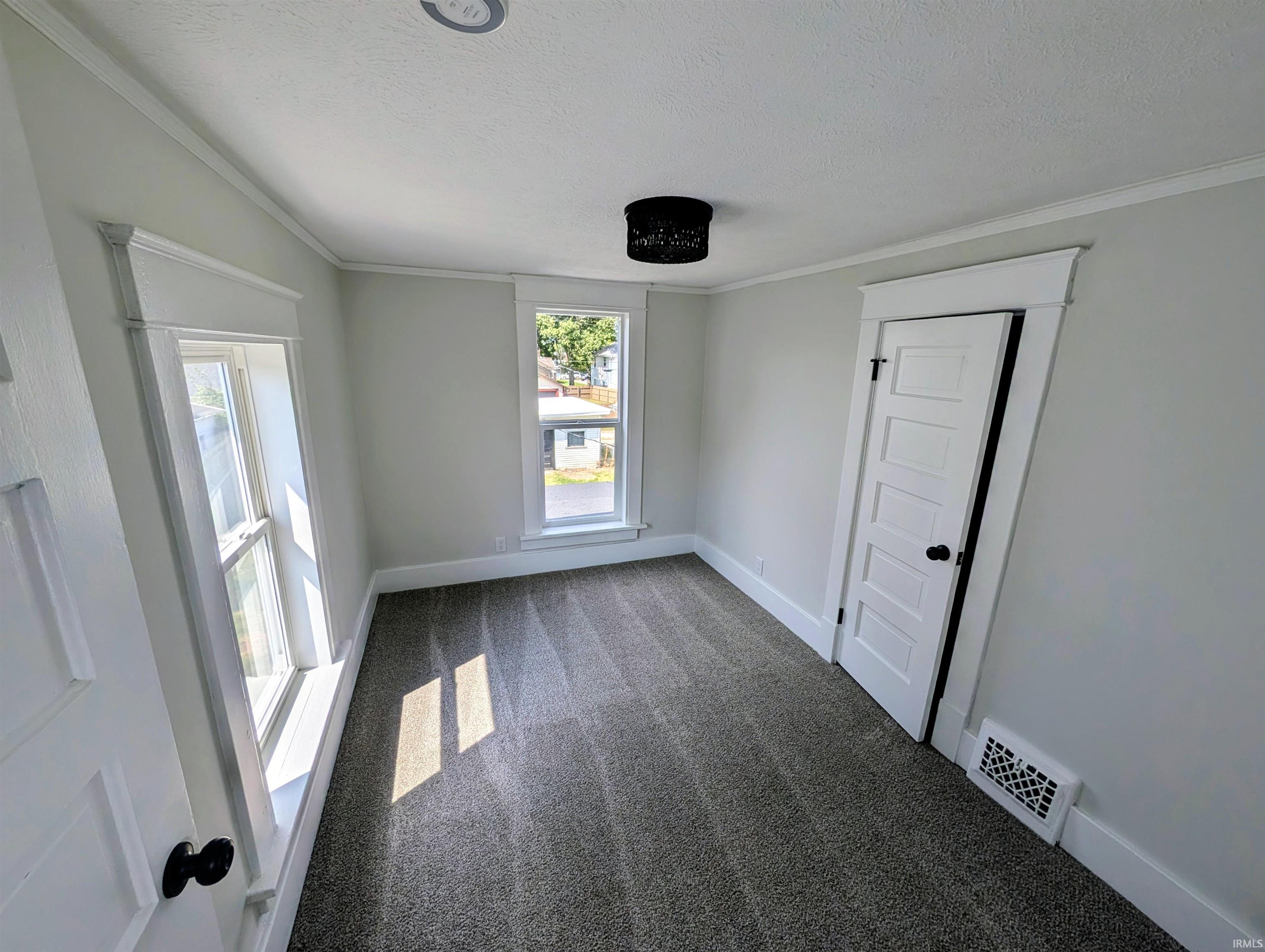211 Cleveland Street Mishawaka IN 46544