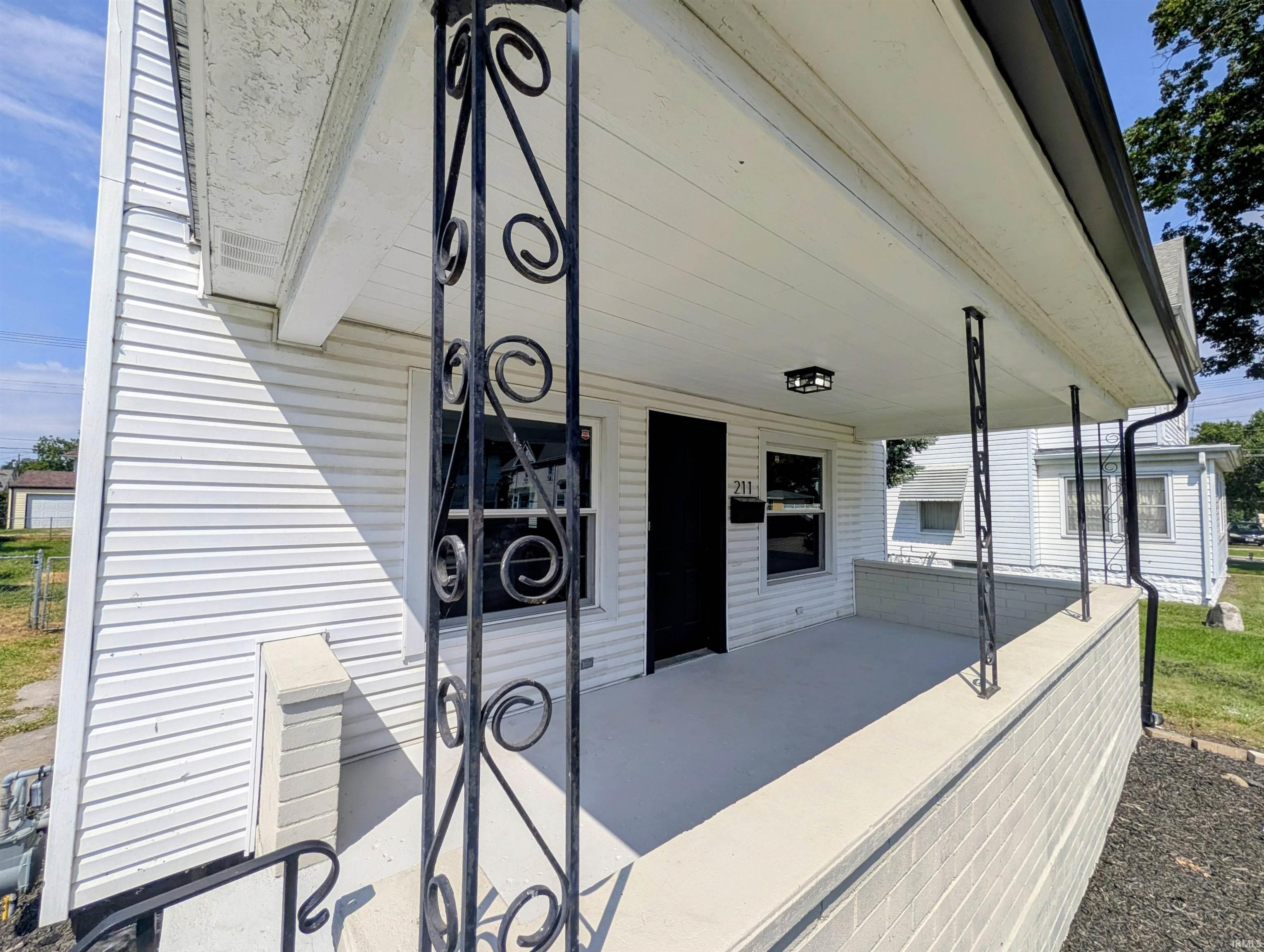 211 Cleveland Street Mishawaka IN 46544