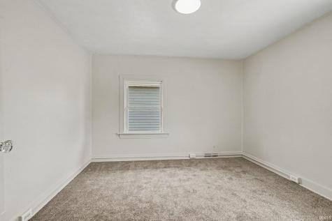 540 Blaine Avenue South Bend IN 46616