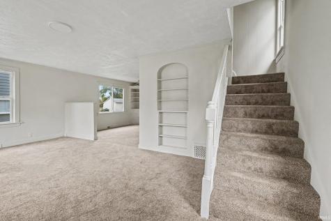 540 Blaine Avenue South Bend IN 46616
