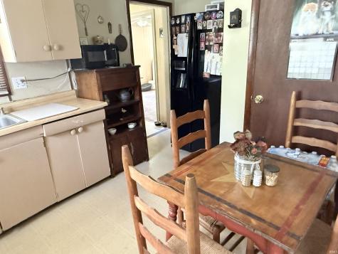 335 N Parker Avenue Albany IN 47320