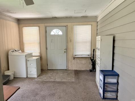 335 N Parker Avenue Albany IN 47320