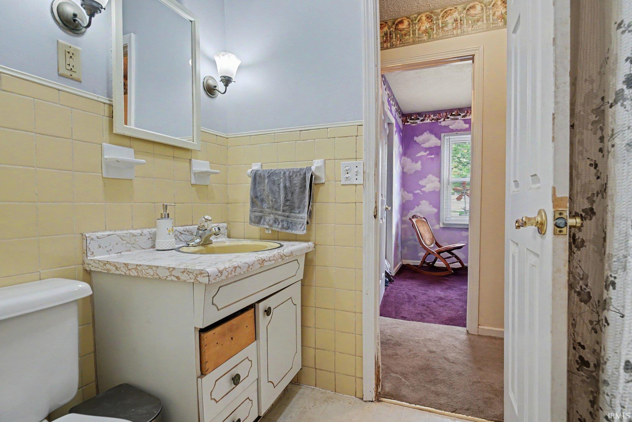 1348 Viking Drive South Bend IN 46628