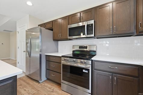 10243 Tirian Place Fort Wayne IN 46835