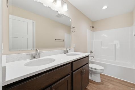 10243 Tirian Place Fort Wayne IN 46835