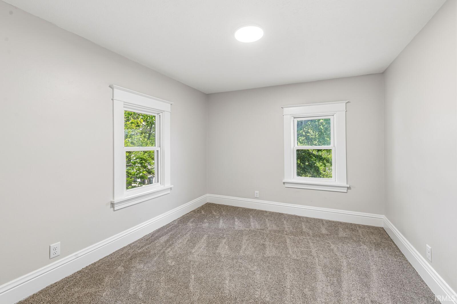 2802 S Michigan Street South Bend IN 46614