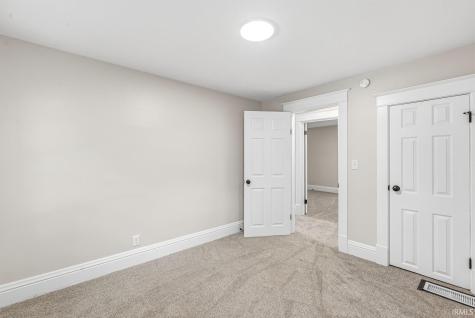 2802 S Michigan Street South Bend IN 46614