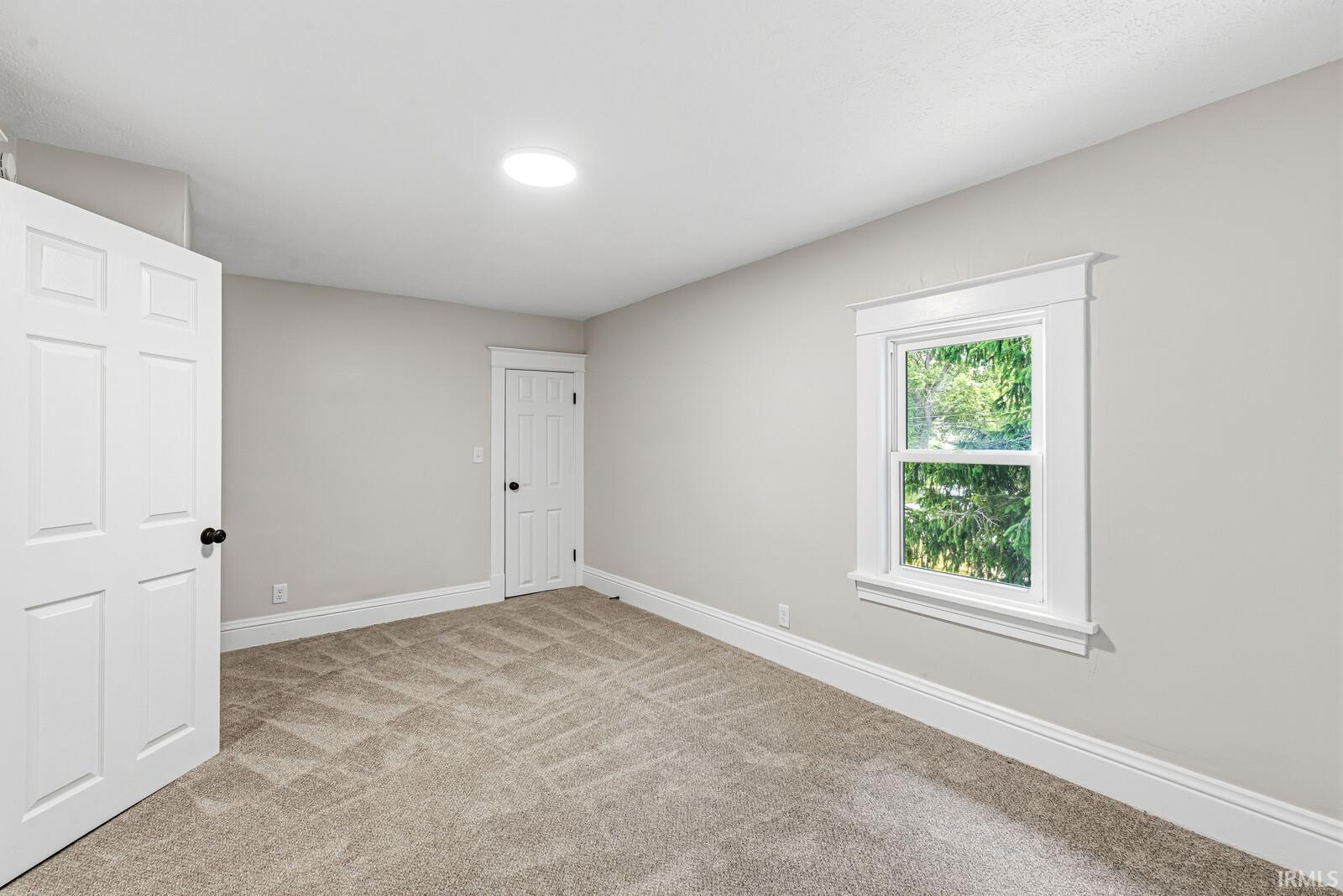 2802 S Michigan Street South Bend IN 46614