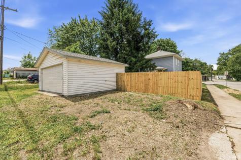 2802 S Michigan Street South Bend IN 46614