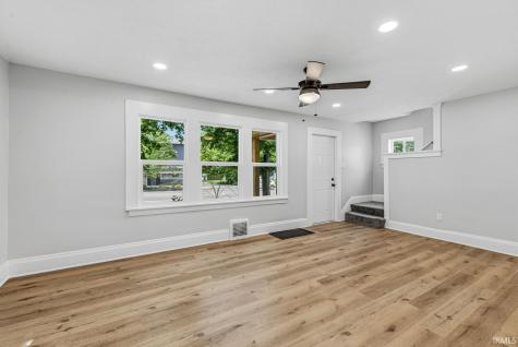 2802 S Michigan Street South Bend IN 46614