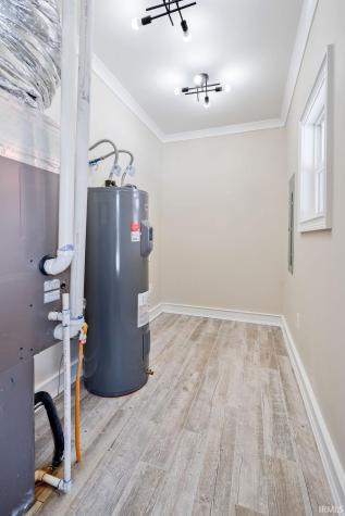307 W Walnut Street Sharpsville IN 46068