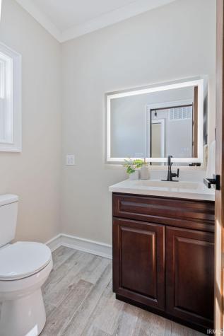 307 W Walnut Street Sharpsville IN 46068