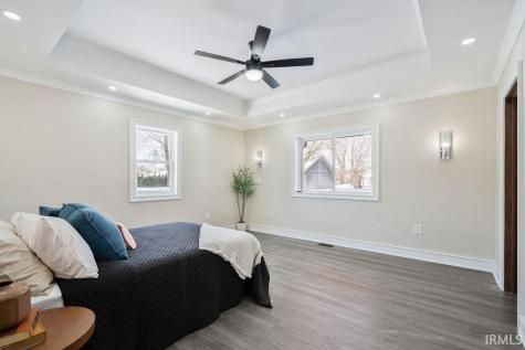 307 W Walnut Street Sharpsville IN 46068