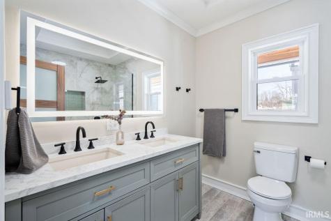 307 W Walnut Street Sharpsville IN 46068