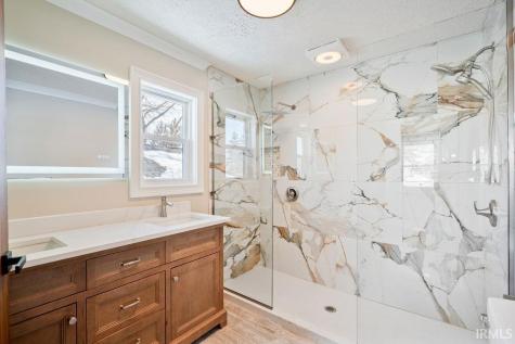 307 W Walnut Street Sharpsville IN 46068