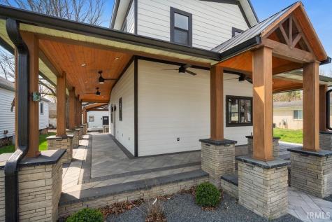 307 W Walnut Street Sharpsville IN 46068