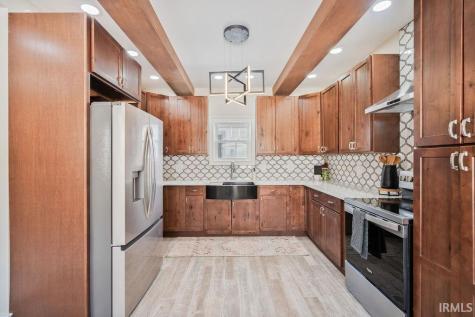 307 W Walnut Street Sharpsville IN 46068