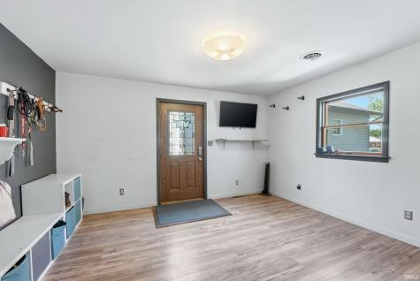 5975 S Woodstrail Dr -57 Columbia City IN 46725