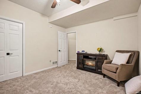 2166 Willow Creek Drive Mishawaka IN 46545