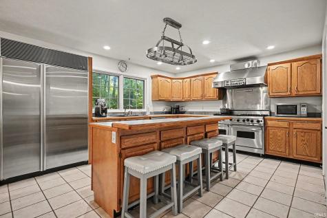 2166 Willow Creek Drive Mishawaka IN 46545